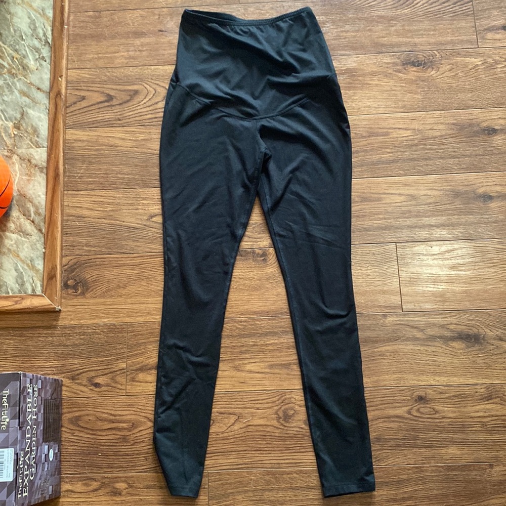 Maternity black leggings size xs
